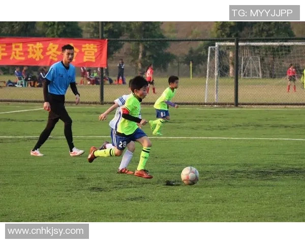 辽宁与广州第三节激战正酣场边瞬间精彩回顾 辽宁与广州第三节激战正酣场边瞬间精彩回顾